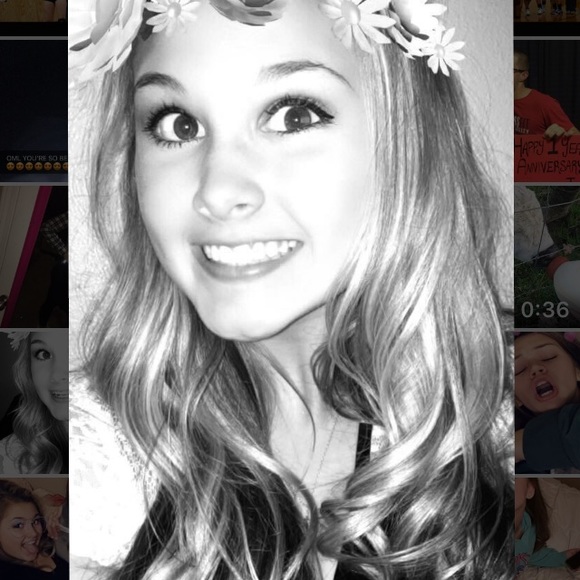 Meet your Posher, Rae - Picture 1 of 1